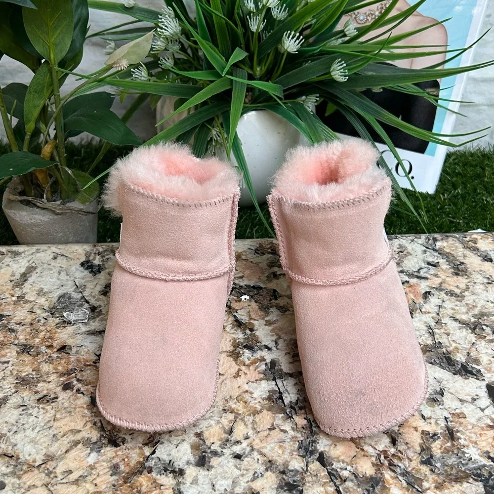 UGG Kids - Erin suede boots - kids - M  $82.00 Color: Baby Pink